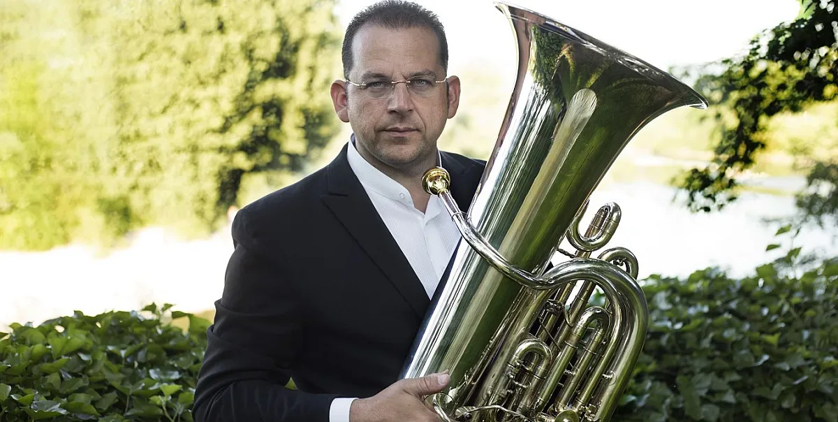 Рядко изпълняван концерт на туба слушаме на 2 юни
