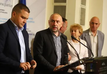 ИТН бесни на Василев за черните списъци. Разкриха натиск за Македония