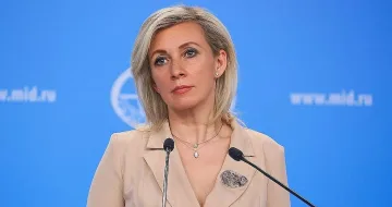 Захарова побесня, плаши да изрита западните репортери