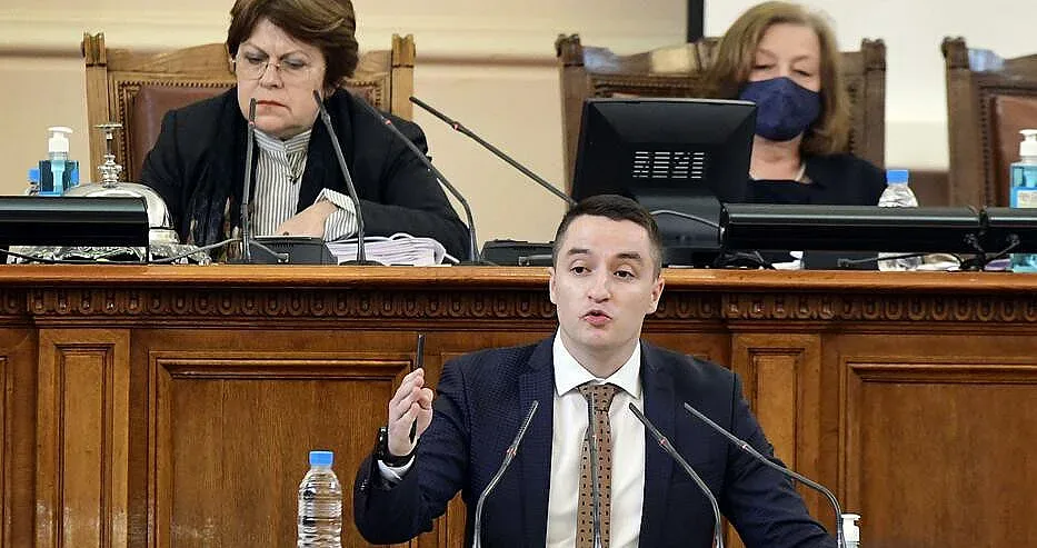 Бесепар с разтърсваща новина за пенсиите. Възможно ли е?