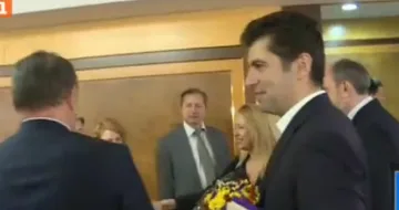 Премиерът и Линда са в Рим. Кой ги чака