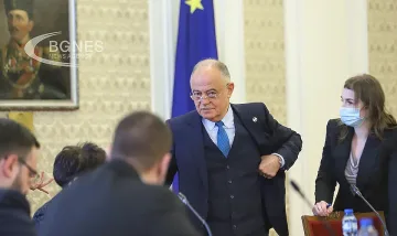 Ген. Атанасов почва лов на руски агенти у нас
