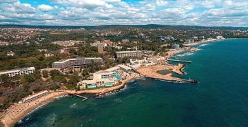 С партита и отстъпки най-старият ни морски курорт чества празника си