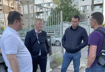 БСП - София подкрепи протест на граждани в "Обеля"