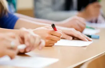 Голям стрес за децата. 58 000 четвъртокласници на матура
