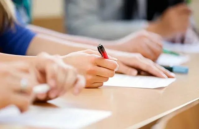 Голям стрес за децата. 58 000 четвъртокласници на матура