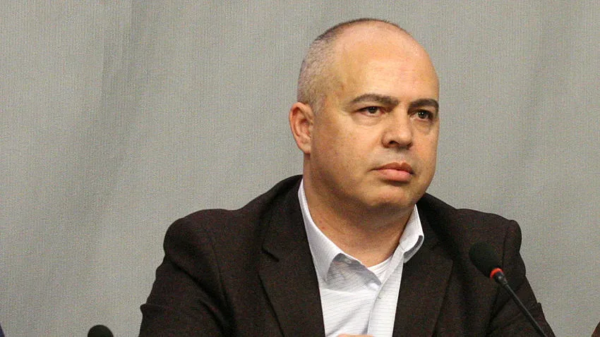 Свиленски осъди прокуратурата за морални вреди