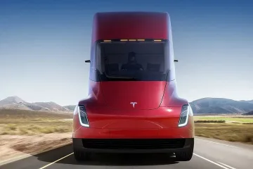 Tesla е по- близо до производството на камиона на Semi