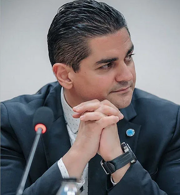 Радостин Василев с разкрития за федерациите, отнема лицензи