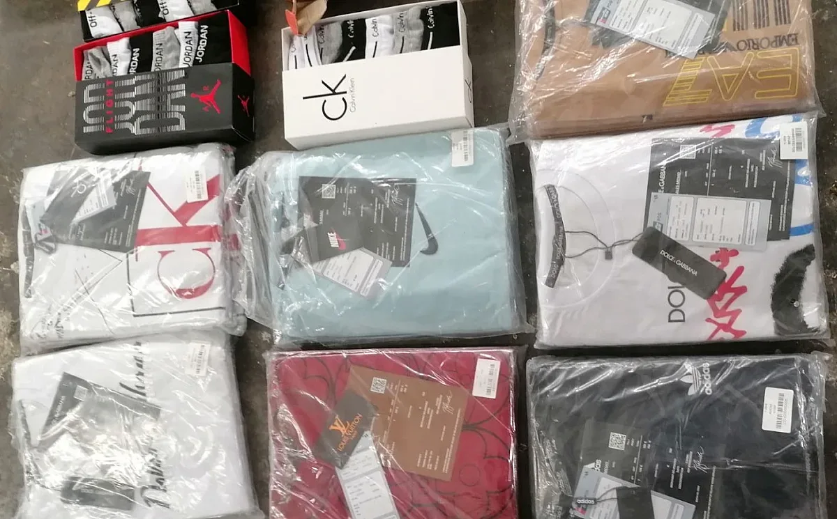 Митниците удариха огромна контрабанда на "маркови" стоки