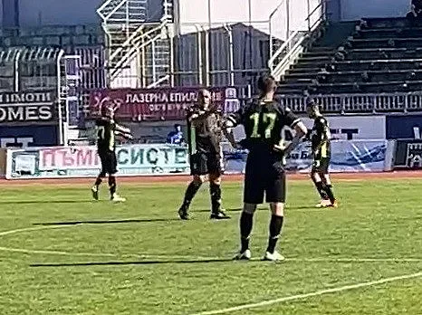 Борисов титуляр! Излезе в решаващ мач