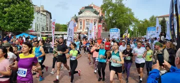 Българка и турчин спечелиха Маратон Варна 2022