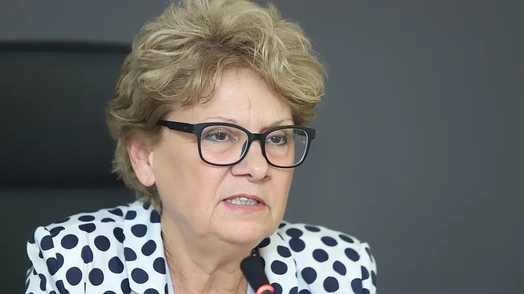 Комитова проговори за партията на Янев. Каза кое е най-важно