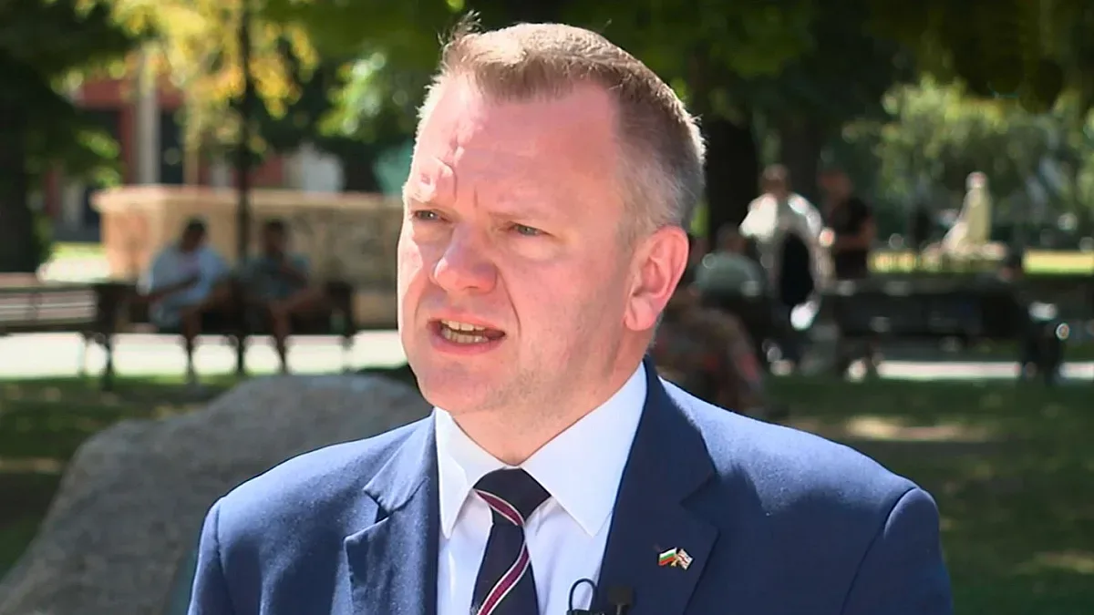 Британски министър видя бъдещето на българите на Острова