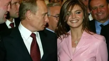 Брюксел вгорчи живота на любовницата на Путин