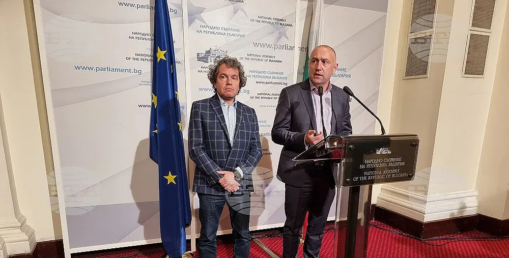 Тошко Йорданов гневен. Посече Асен Василев