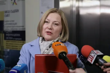 Правосъдната министърка подскочи: Гешев да не се смее