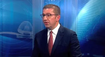 Скандален натиск в Скопие и София за вдигане на ветото за Македония