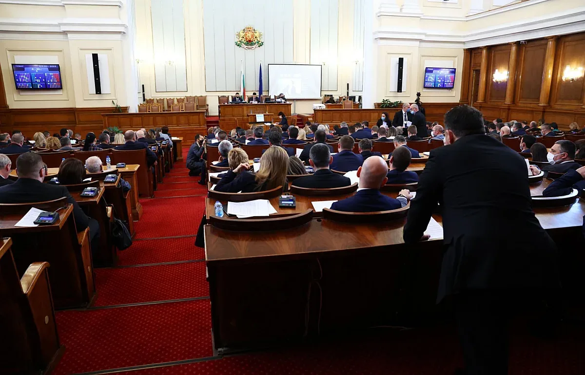 Парламентът обсъжда Украйна, решава се бъдещето на коалицията