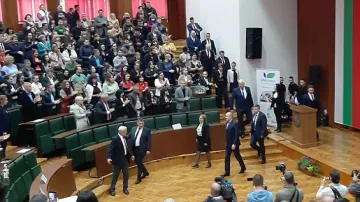 Радев предупреди за продоволствена криза и посочи грешките