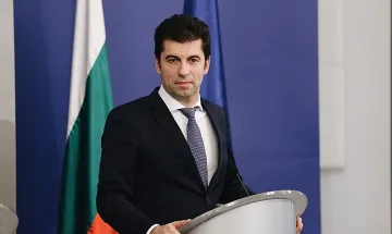 Кога Кирил Петков ще се прибере в България?