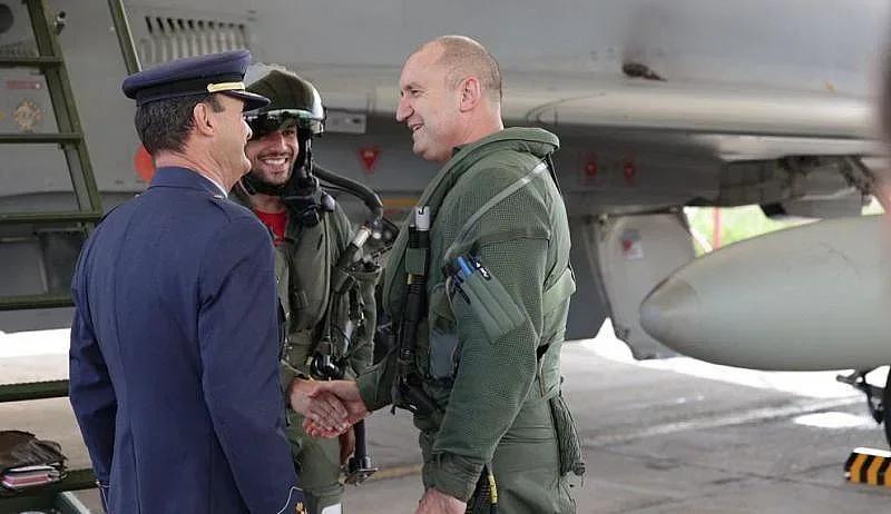 Румен Радев сътвори военна история в Мадрид