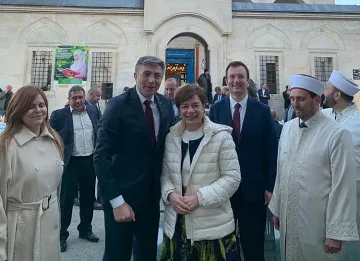 Мустафа Карадайъ на ифтар в свещената нощ Кадир