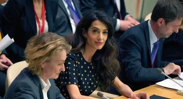 Жената на Джордж Клуни с жестоки обвинения за събитията в Украйна