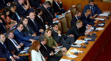 Парламентът се събира извънредно за газа