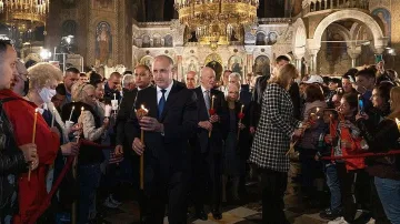 Радев с великденски призив към българите