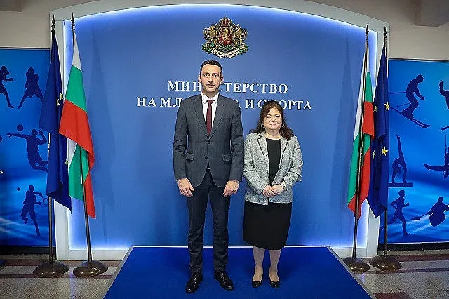 Спортният министърът на знакова среща с посланика на Куба