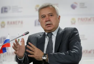 След 30 г. на поста: Вагит Алекперов напуска Лукойл