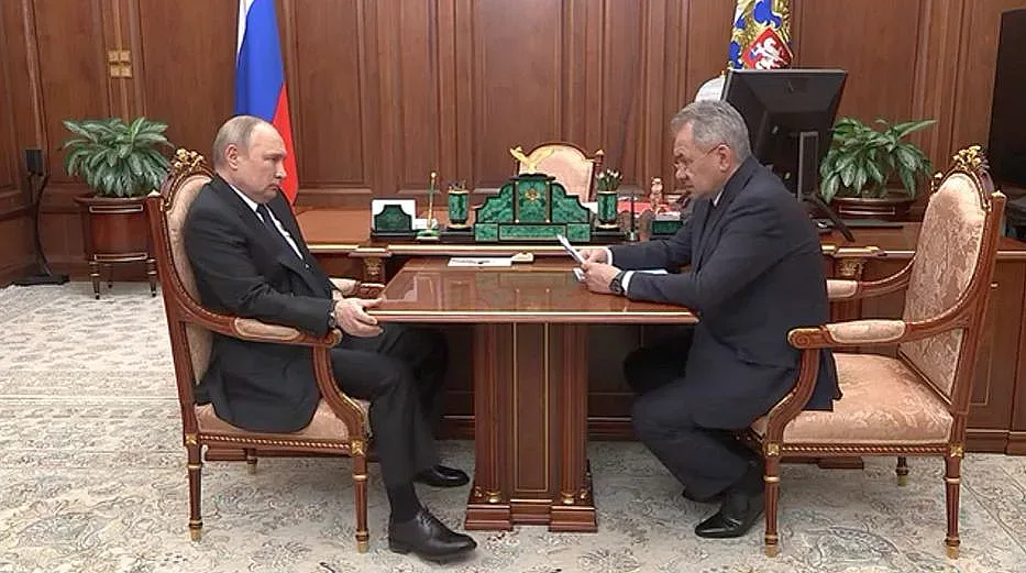 Мълния от Кремъл! Путин се отказа от щурм, нареди обсада