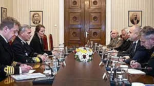 Ключова среща на Радев с бос на НАТО. Очакванията