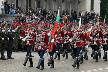 Защо оставаме без парад за Гергьовден