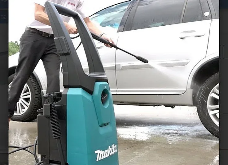 Как и защо да си поръчаме водоструйка онлайн?