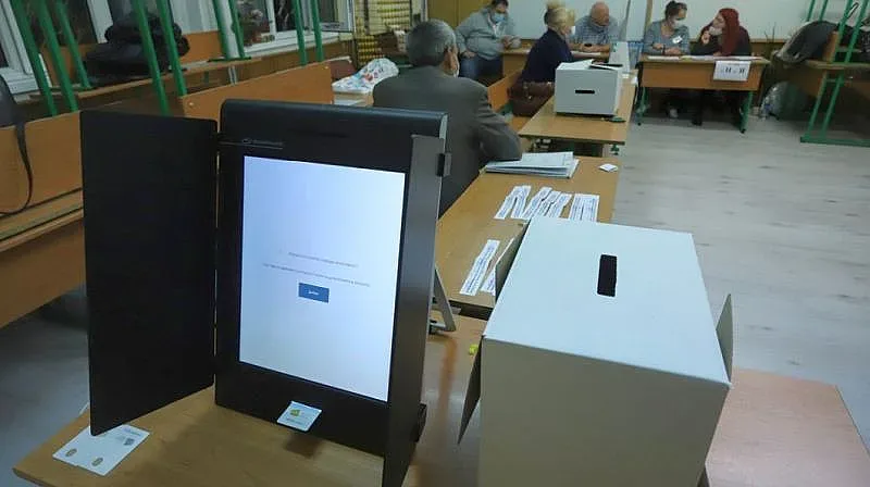 Тренд: Спад в подкрепата за ПП, раздвоени сме за предсрочни избори