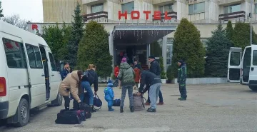 Цялата държавна машина върху хотелиерите, проверяват ги за бежанците