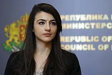 Захапаха отровно Лена Бориславова. Причината