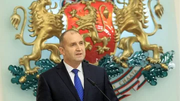 Радев с поздрав към вярващите за Цветница и Великден