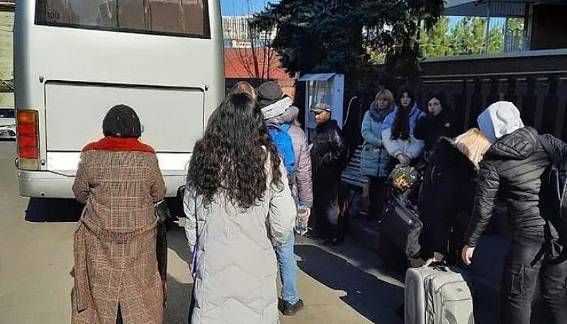 Какво ще правят хотелиерите с бежанците след 15 април