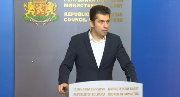 Всички погледи в Петков. Какво ще каже в Северна Македония