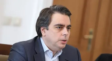 Асен Василев откри защо храните и токът поскъпват бързо