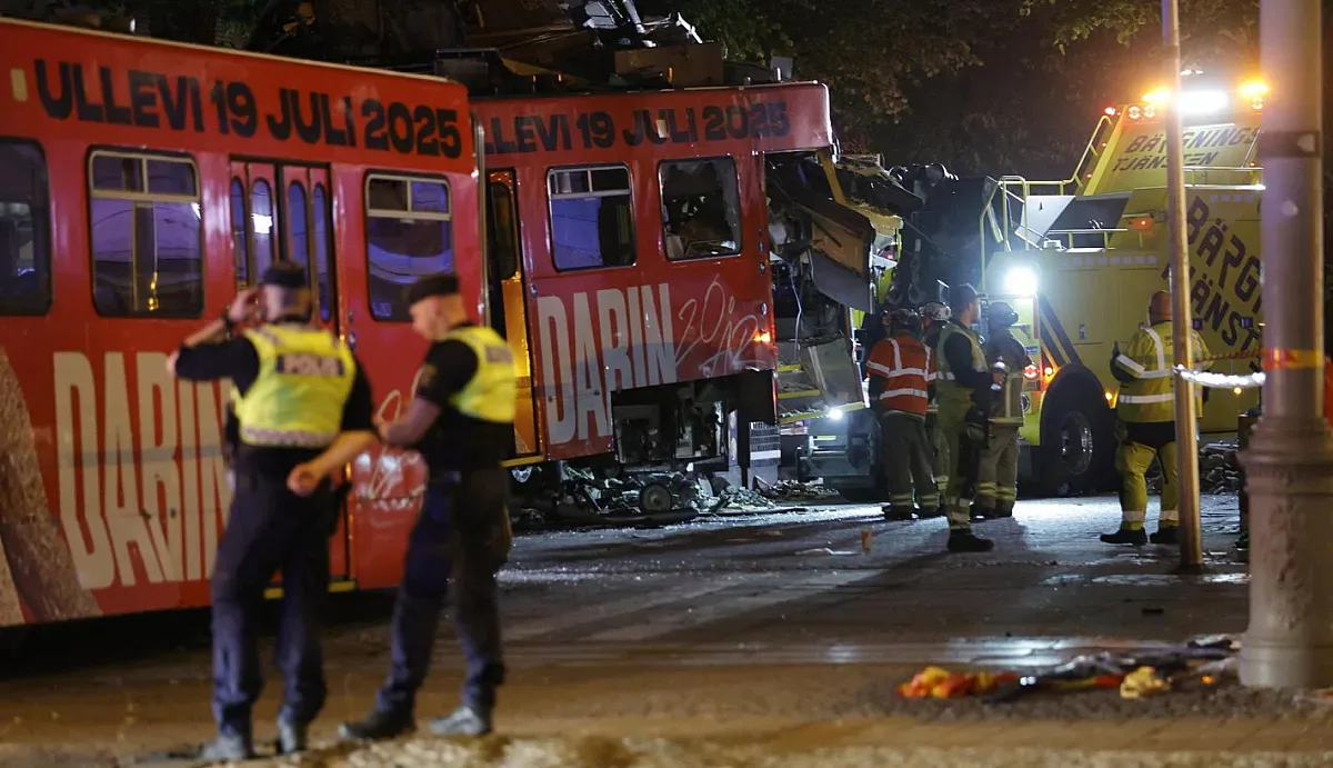 Трамвай изтърбуши пицария в Швеция! Има ранени