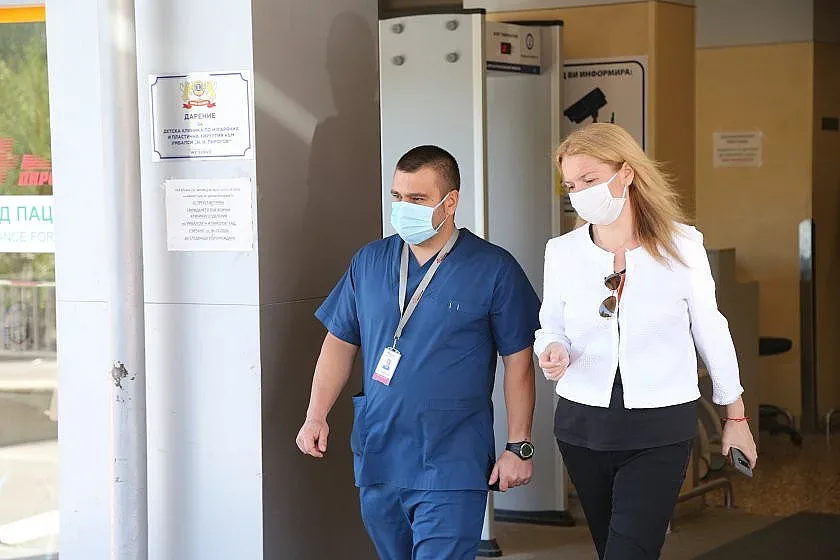 Имат ли болниците пари за по-високи заплати? Говори синдикалист