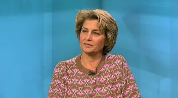 Весела Лечева удари в десетката кабинета