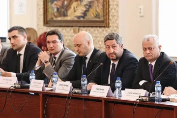 Челен сблъсък Гешев - Христо Иванов в парламента. Ето причината