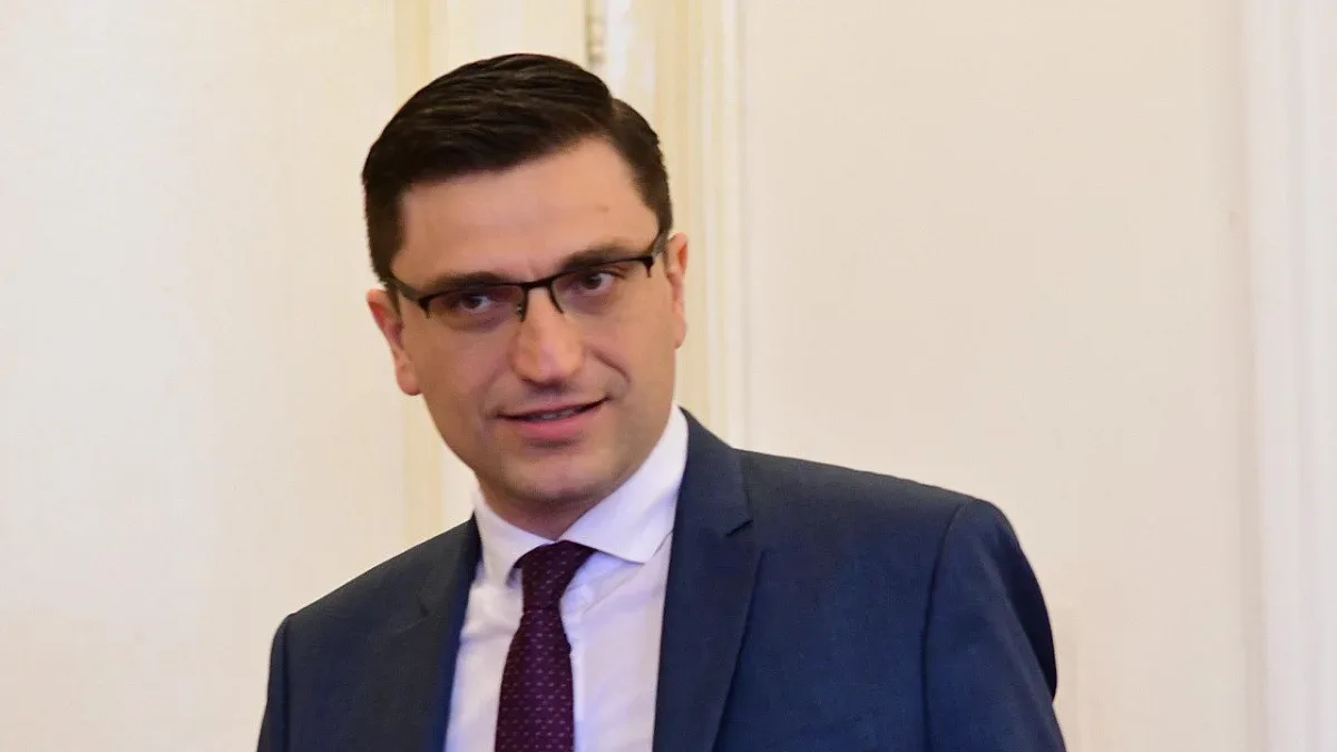 Предлагат ли постове на Каримански, за да се откаже от БНБ?