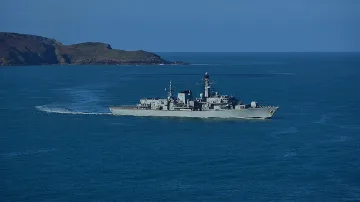 Какво става с кораба ни "Царевна" в Мариупол? Истината от МВнР