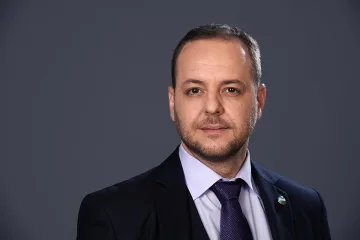 Сандов и компания с политически протест пред Брикел